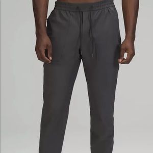 Lululemon license to train joggers